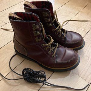 Vintage Dr. Martens lace up boots